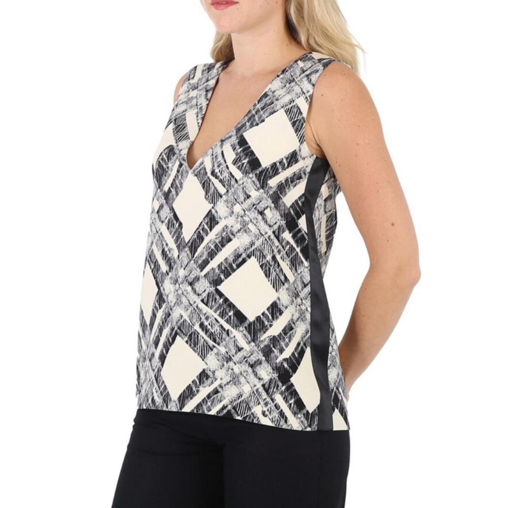 Burberry Ladies Check
Print Wool Silk V-back Top, Size 2 NWT - Picture 3 of 7